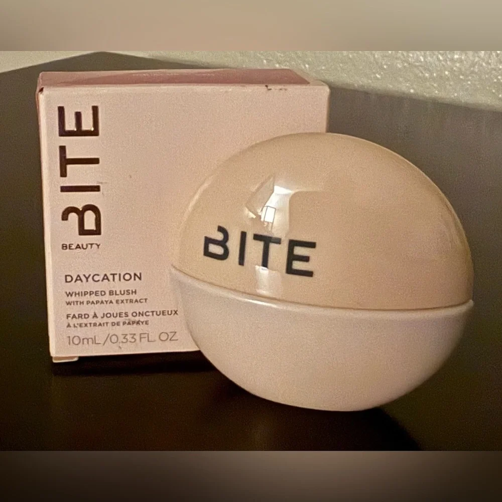 Bite Beauty Daycation Whipped Blush Hibiscus Slush Cream Blush Papaya Extract